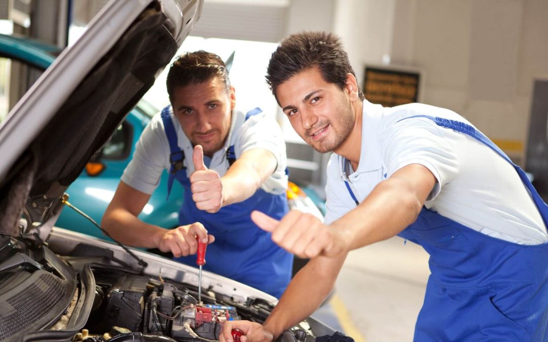 Are mobile auto mechanics equipped to handle complex repair tasks?